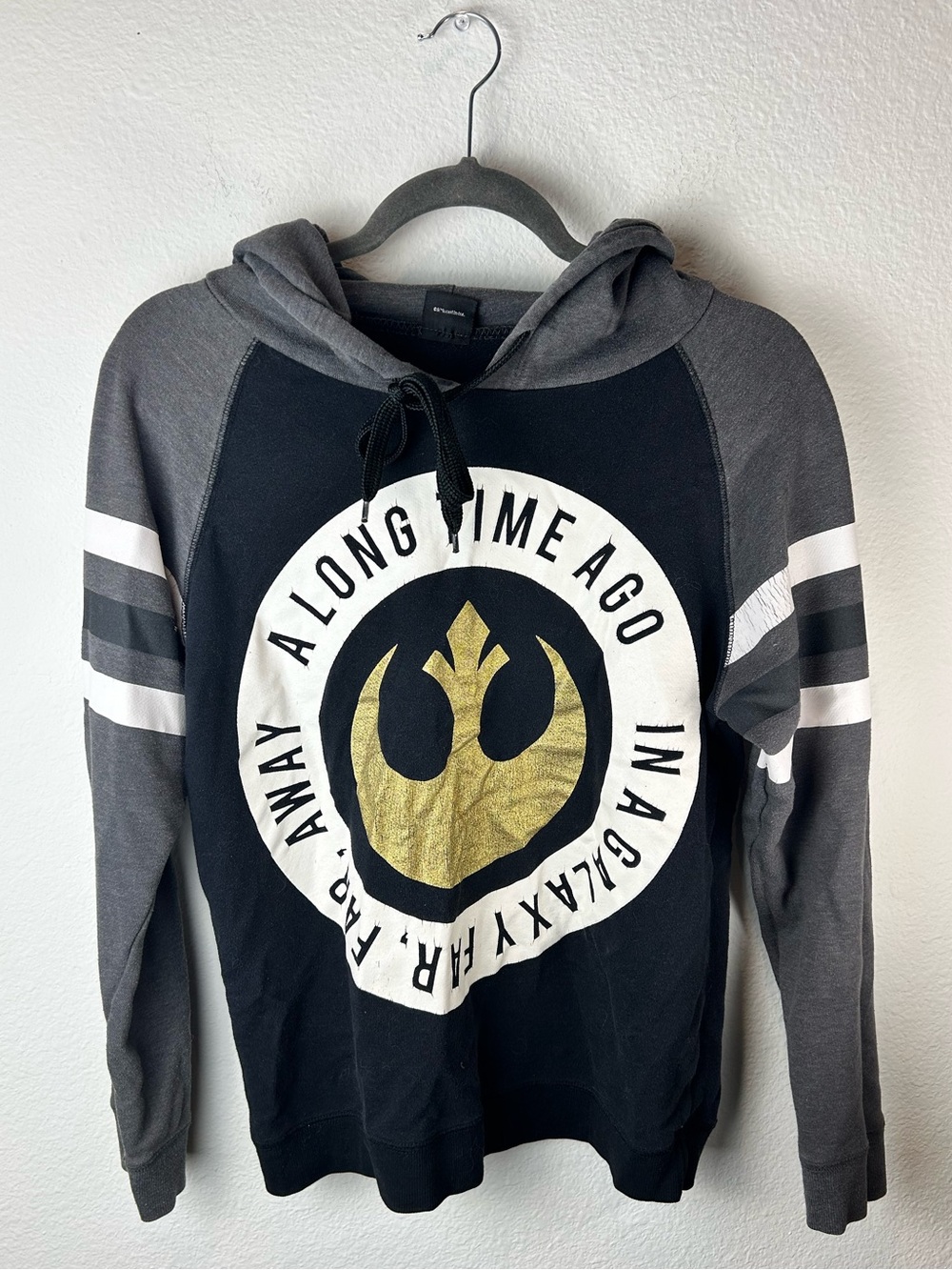 Star Wars Black & Gray Crewneck Sweatshirt with Gold Rebel Emblem